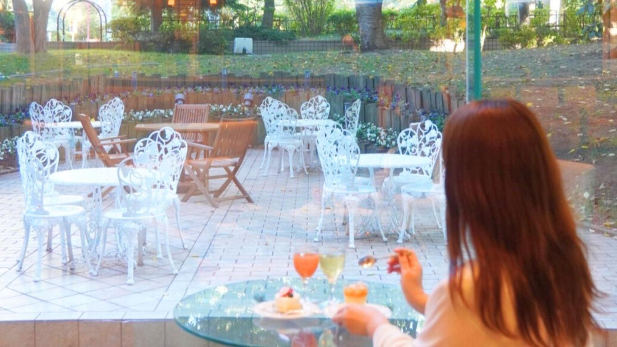 Premier Hotel Nakajima Park Szapporo Kültér fotó The terrace